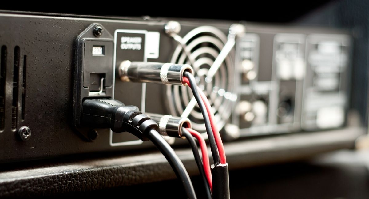 how to remove humming noise from amplifier